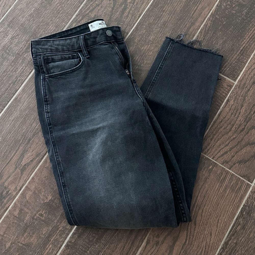 Black curvy high rise mom jeans